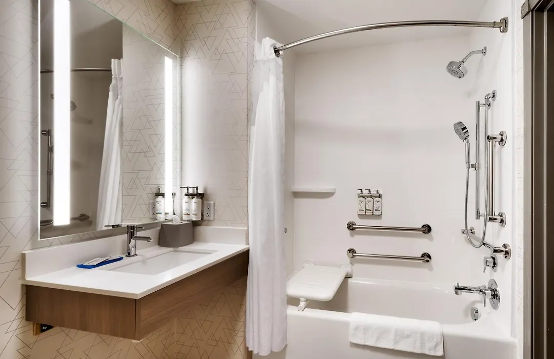Holiday Inn Express & Suites Rapid City By Ihg-1